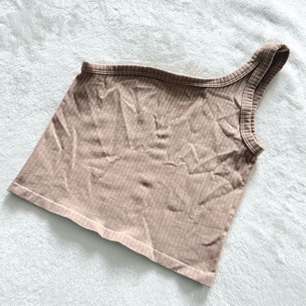 Dynamic One Shoulder Ribbed Tank Top Taupe Tan Asymmetrical Crop Top One Size - Picture 5 of 7